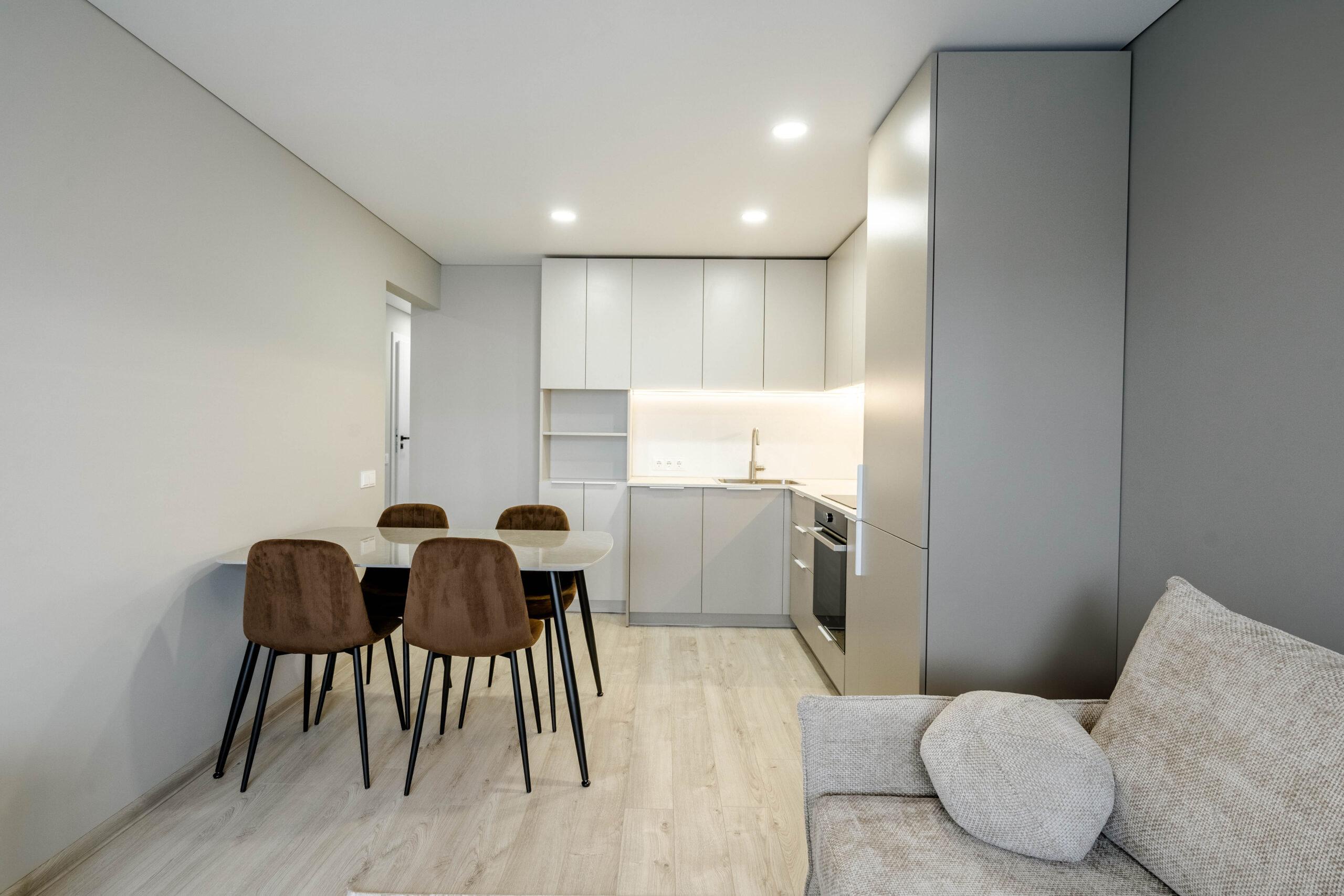 Parduodamas naujai įrengtas butas