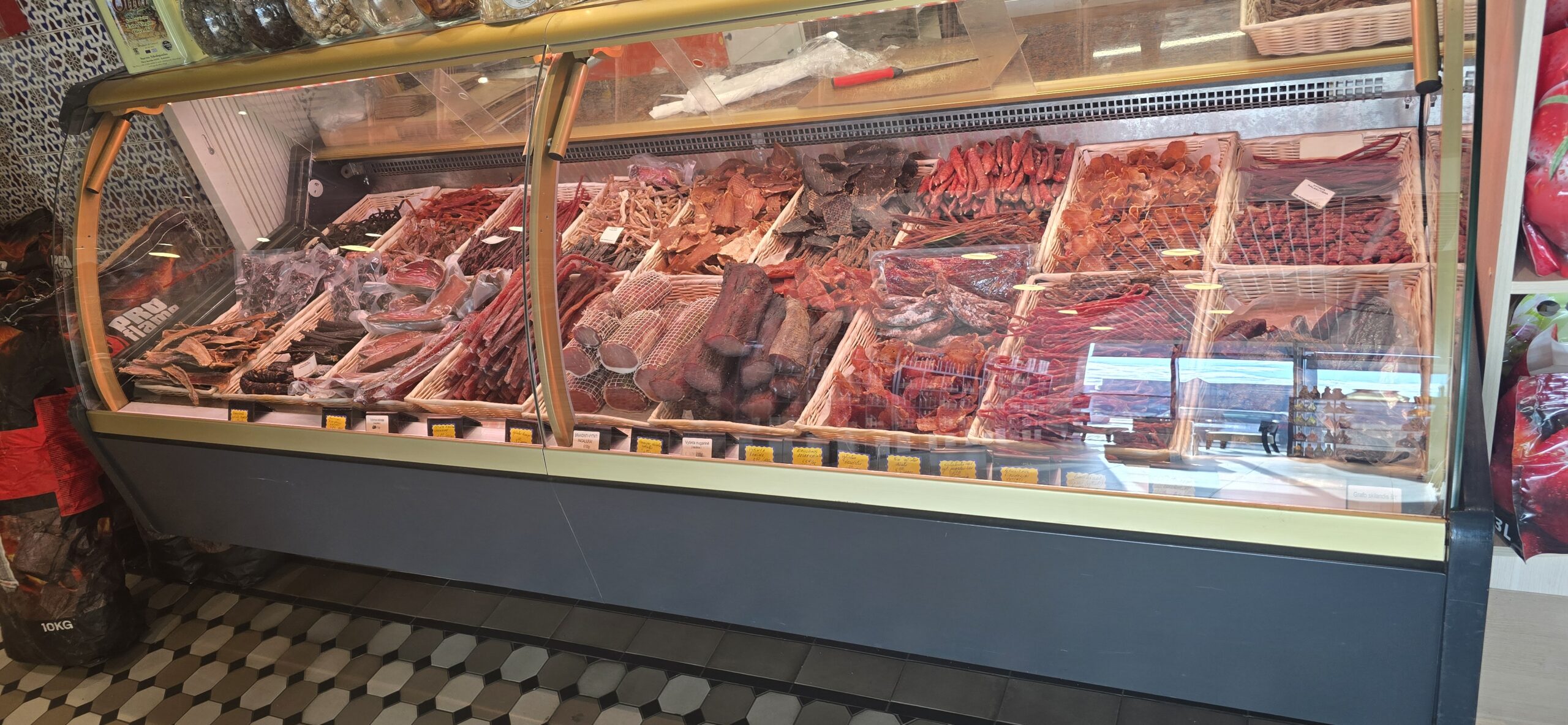 Parduodama Šaldymo vitrina 2,5m.