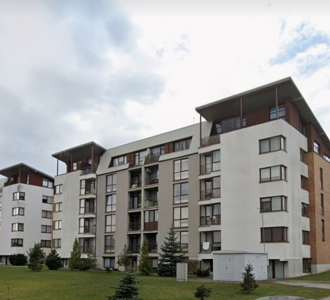 Parduodamas 2 kambarių butas