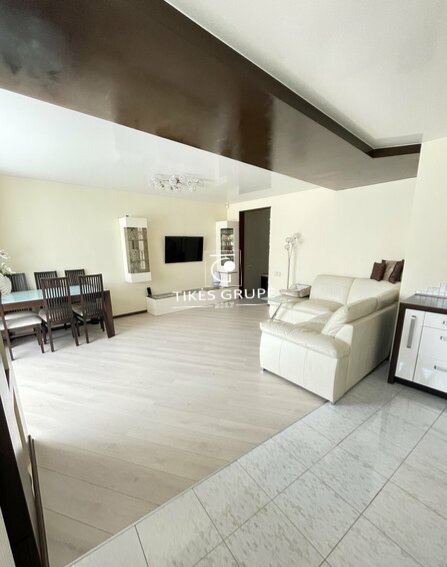 Parduodamas 3 kambarių butas