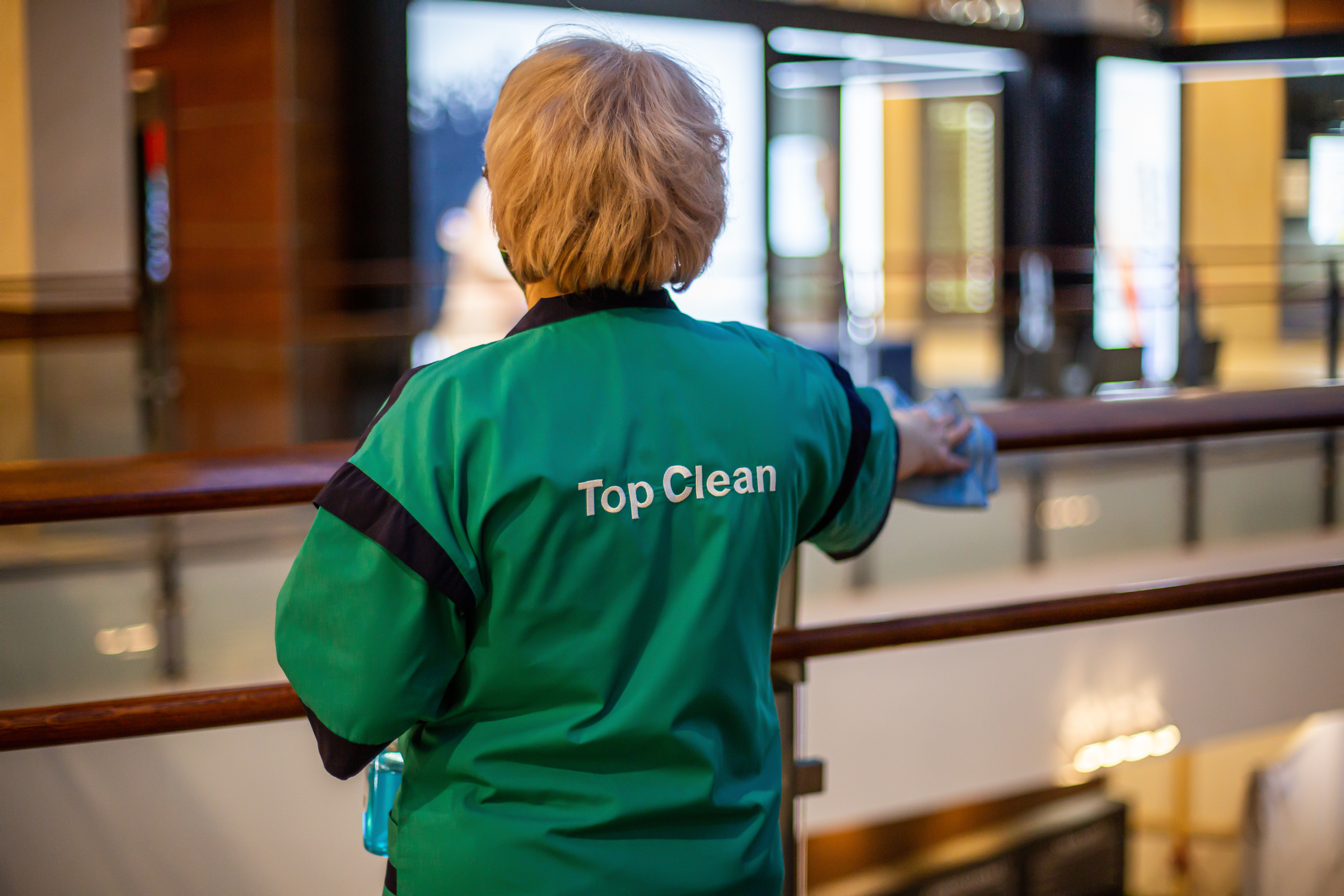 RYTINĖ VALYTOJA SALTONIŠKIŲ G. – PLC „PANORAMA”