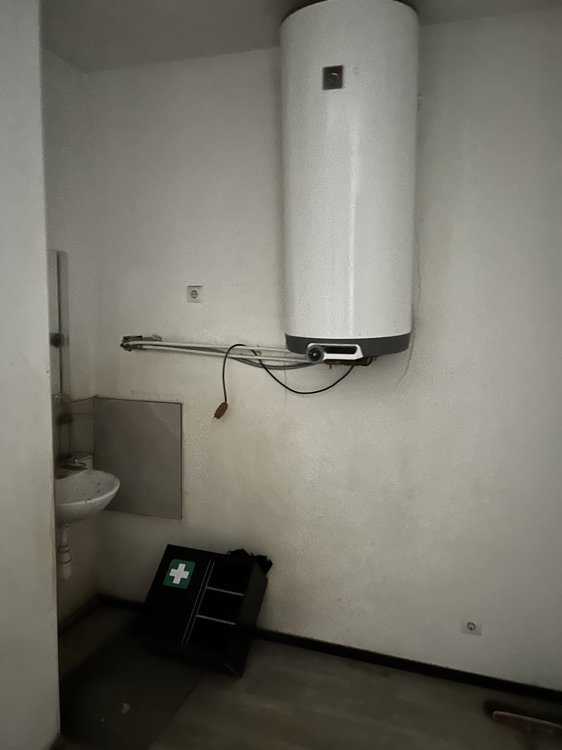 Išnuomojamos 2260 kv.m. Gamybinės – sandėliavimo patalpos Šilutės pl. Klaipėda