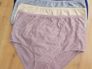 Kelnaites-Anisse-vienspalves-bendras-011