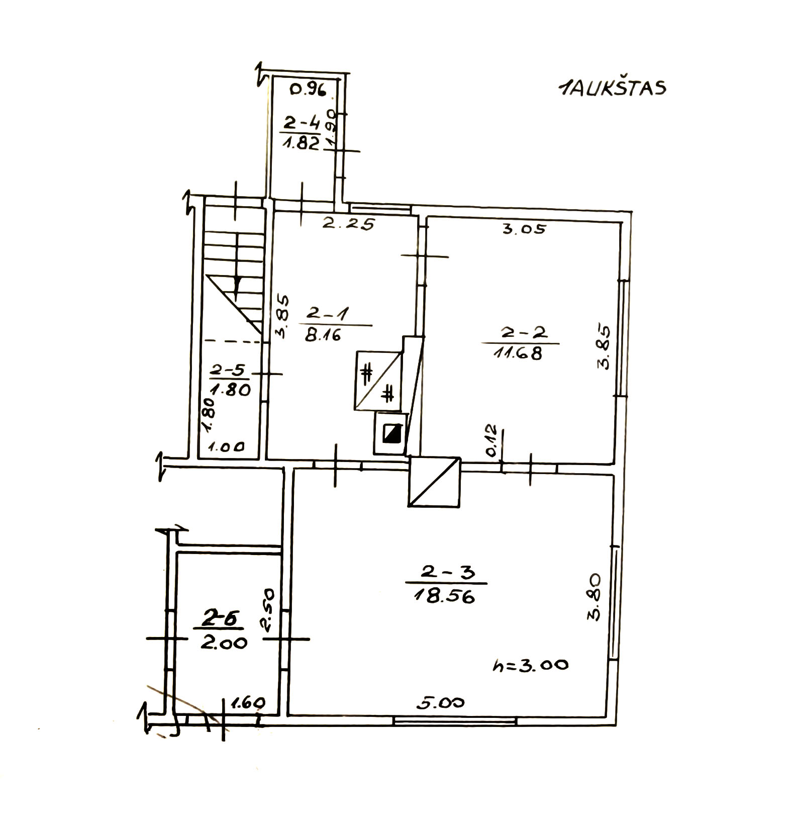 Parduodamas mediniame name 2 kambarių butas pirmame aukšte Staniūnų g. 24 Panevėžys