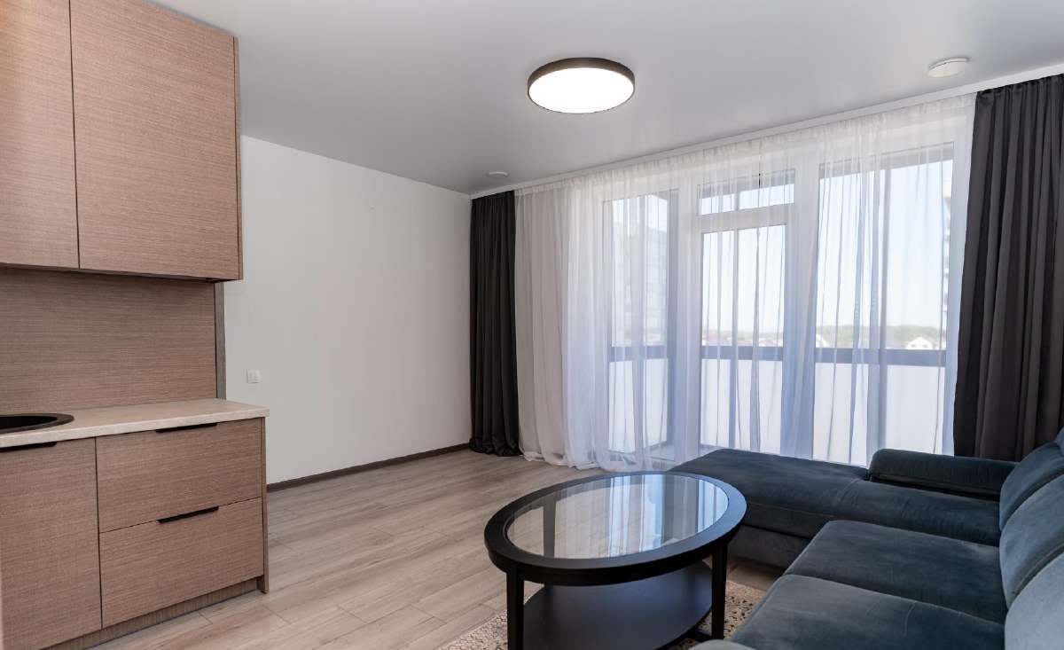 Gargzduose, parduodamas naujos statybos 3 kambarių butas su sandėliuku.