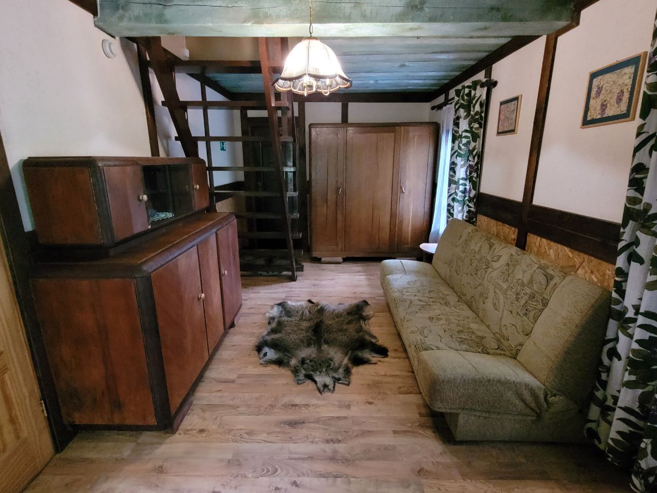 PARDUODAMA IŠSKIRTINĖ SODYBA METELIŲ REGIONINIAME PARKE ŠALIA DUSIOS EŽERO