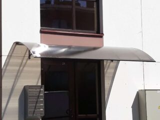 stogeliai-stogines-virs-duru-balkonu-garazu-terasu-1