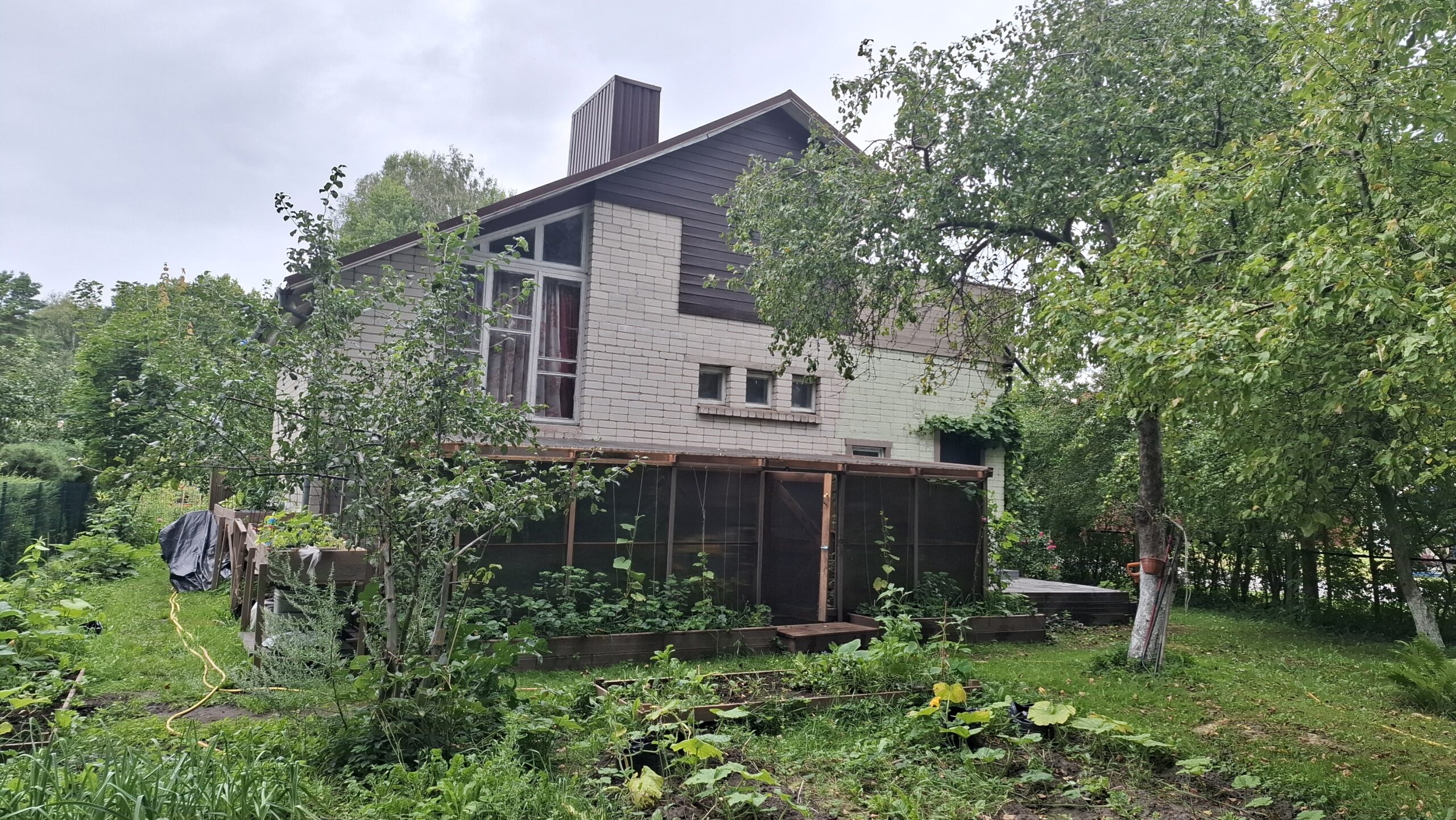 Parduodamas sodo namas Šernų soduose, šalia miško, stotelės ir parduotuvės!