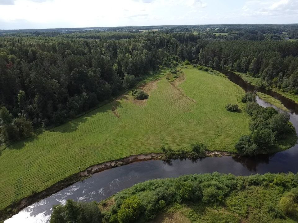 Parduodamas žemės ūkio paskirties 6.57 ha su mišku Anykščių r.