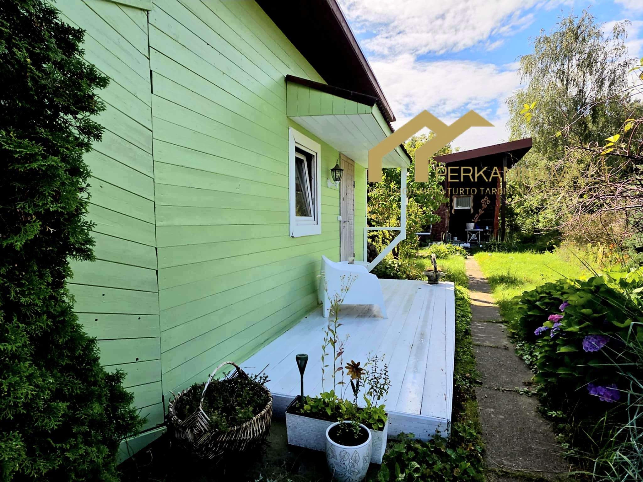 Parduodamas sodo namas