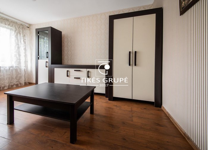 Parduodamas tvarkingas 3 kambarių butas