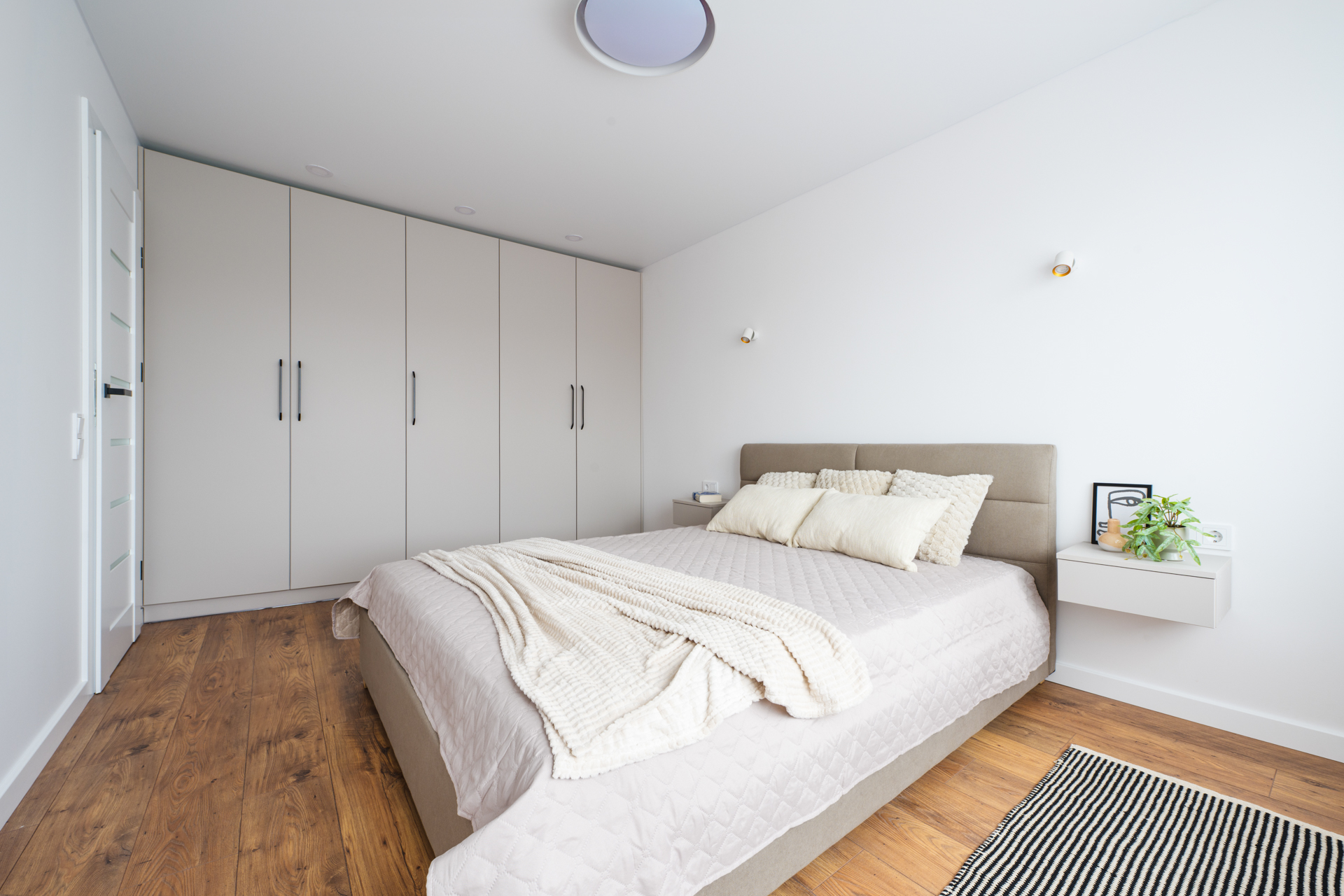 Miesto centre parduodamas dėmesio vertas 2 kambarių butas