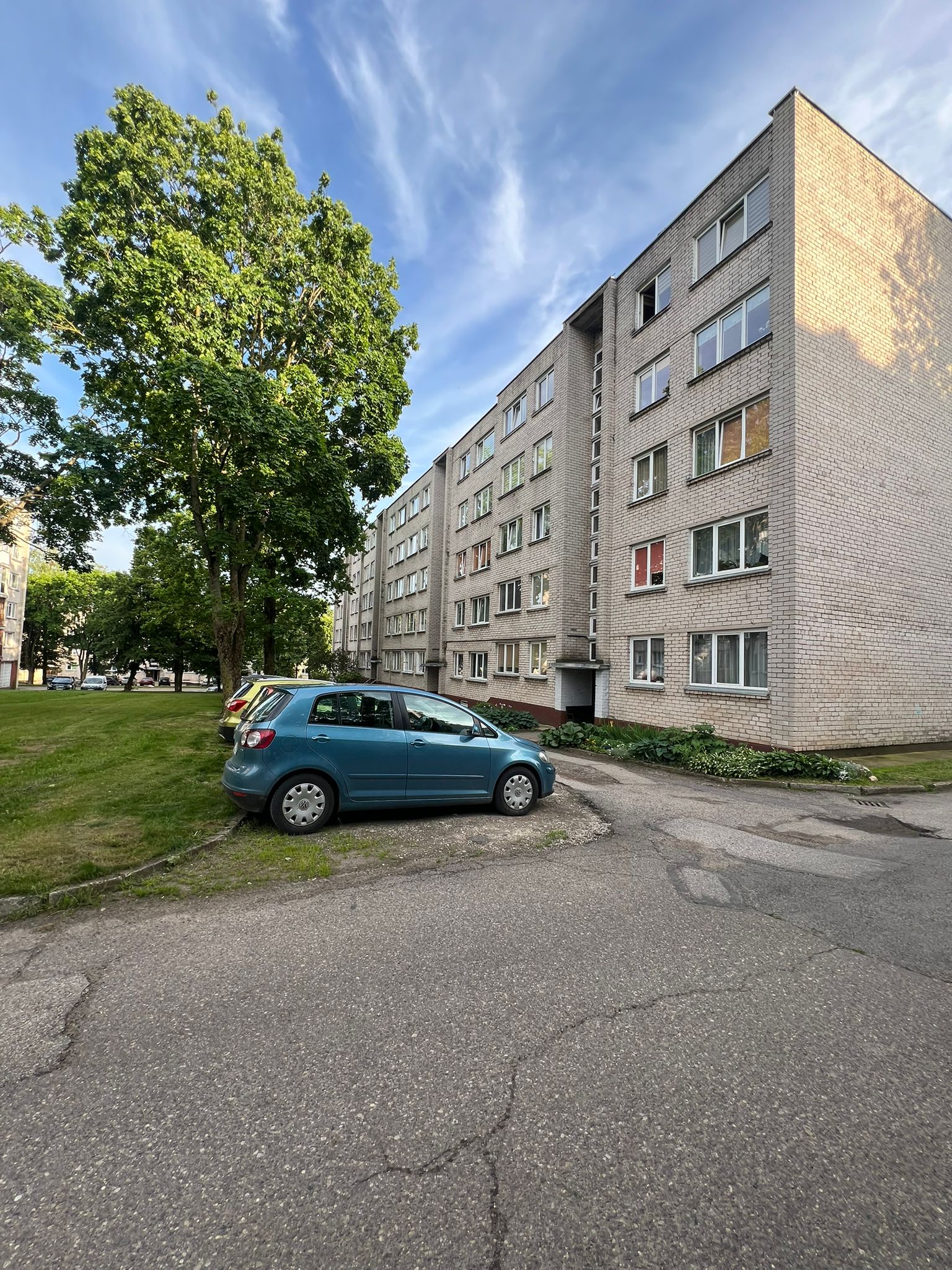 Parduodamas 3 kambarių butas Ukmergės m.