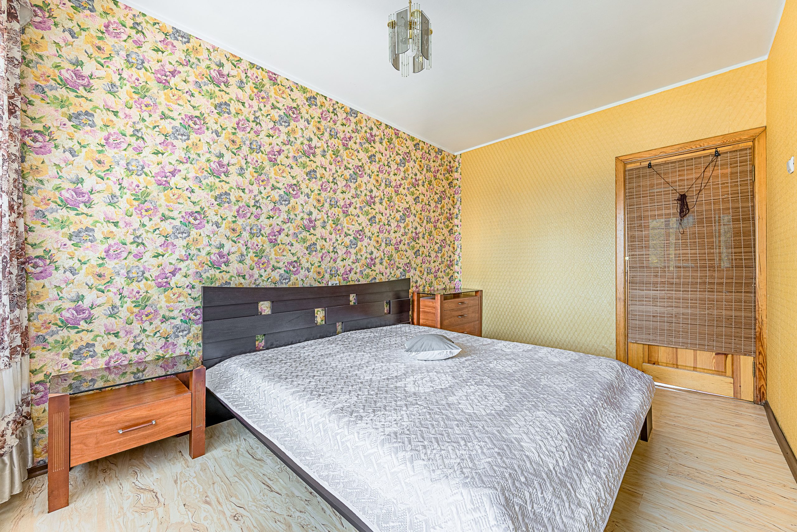 PARDUOTAS: 3 kambarių butas Grigiškių centre