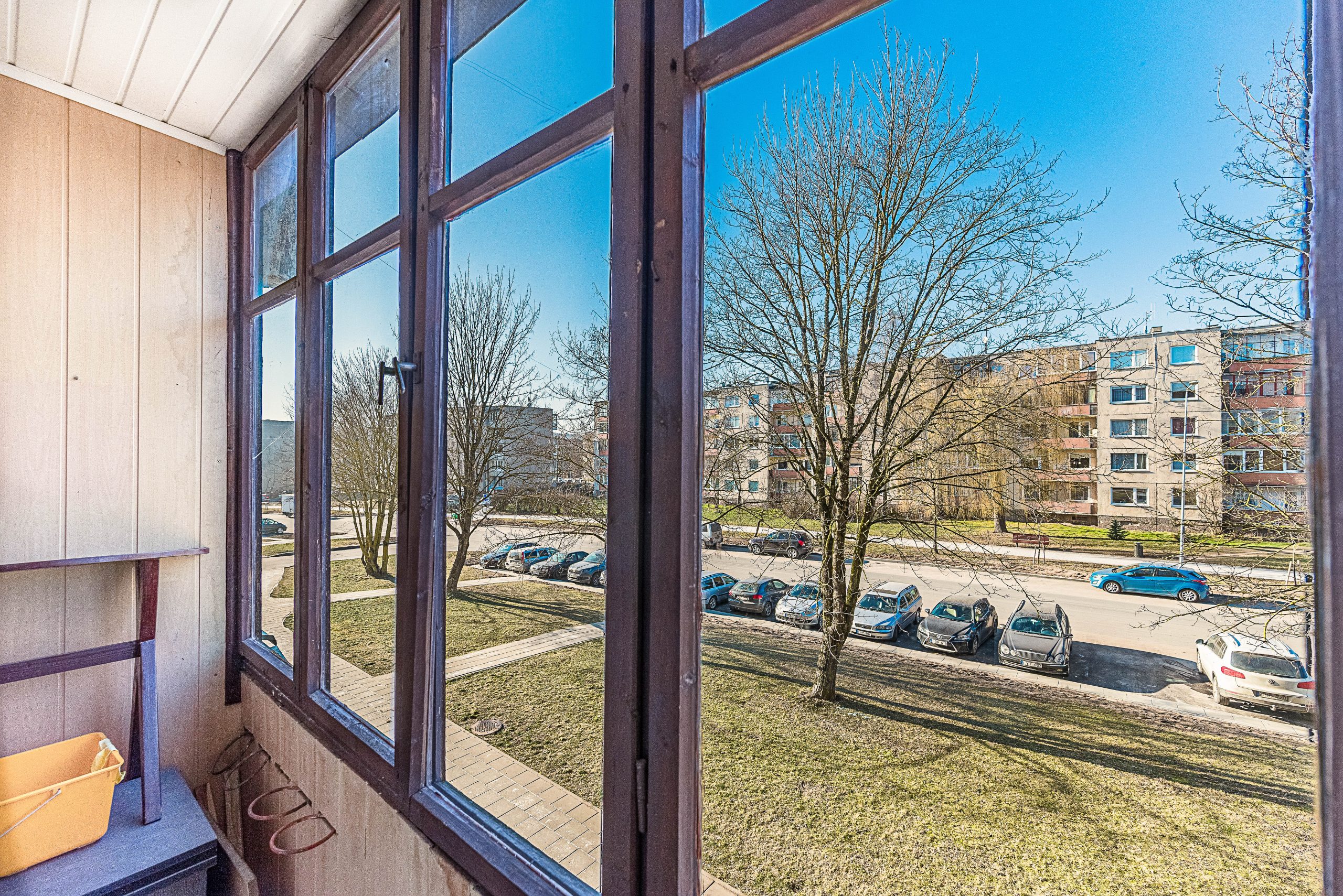 PARDUOTAS: 3 kambarių butas Grigiškių centre