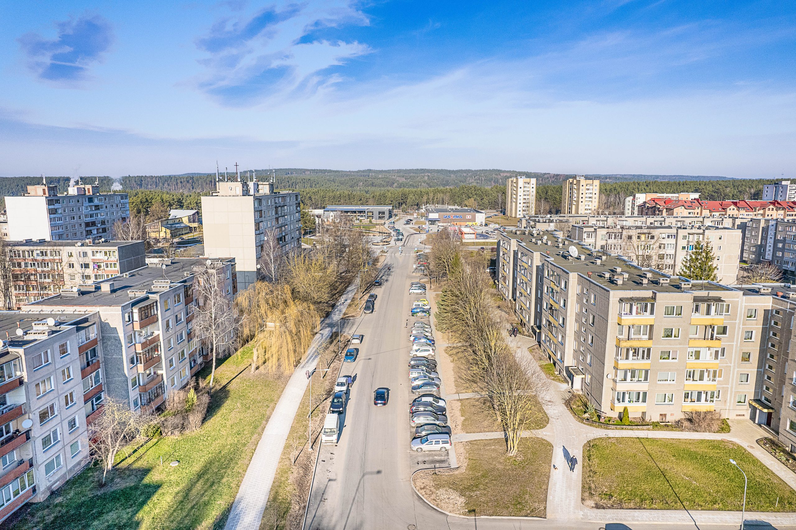 PARDUOTAS: 3 kambarių butas Grigiškių centre