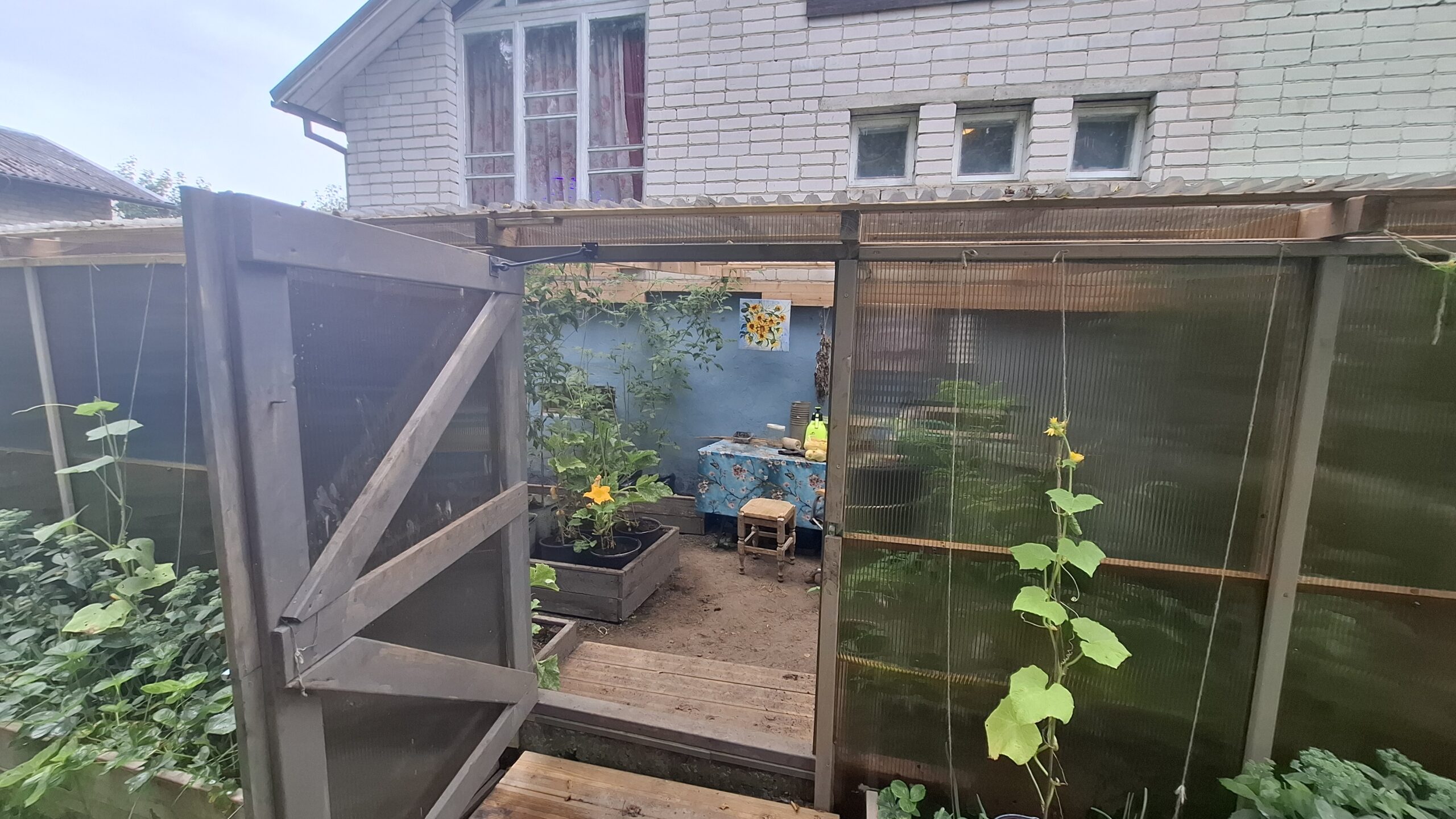 Parduodamas sodo namas Šernų soduose, šalia miško, stotelės ir parduotuvės!