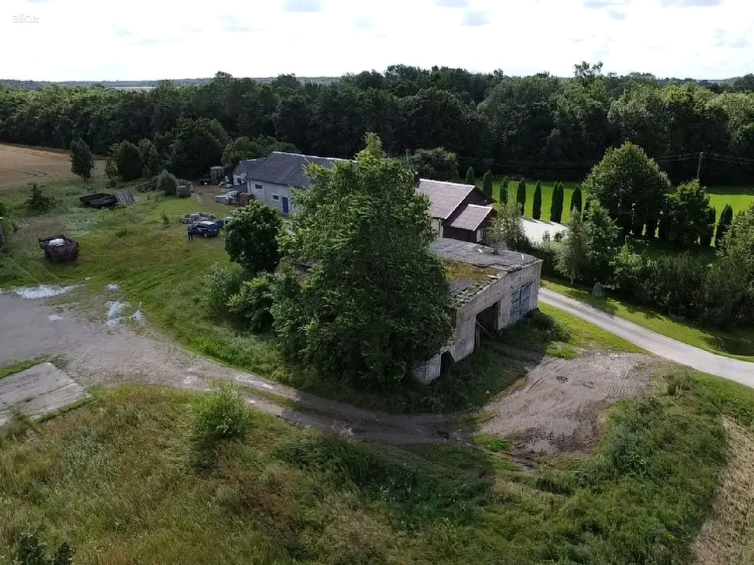 Parduodamos patalpos Kretingos raj. Darbėnų sen. Vaineikiu km. Galima išsimokėtinai.
