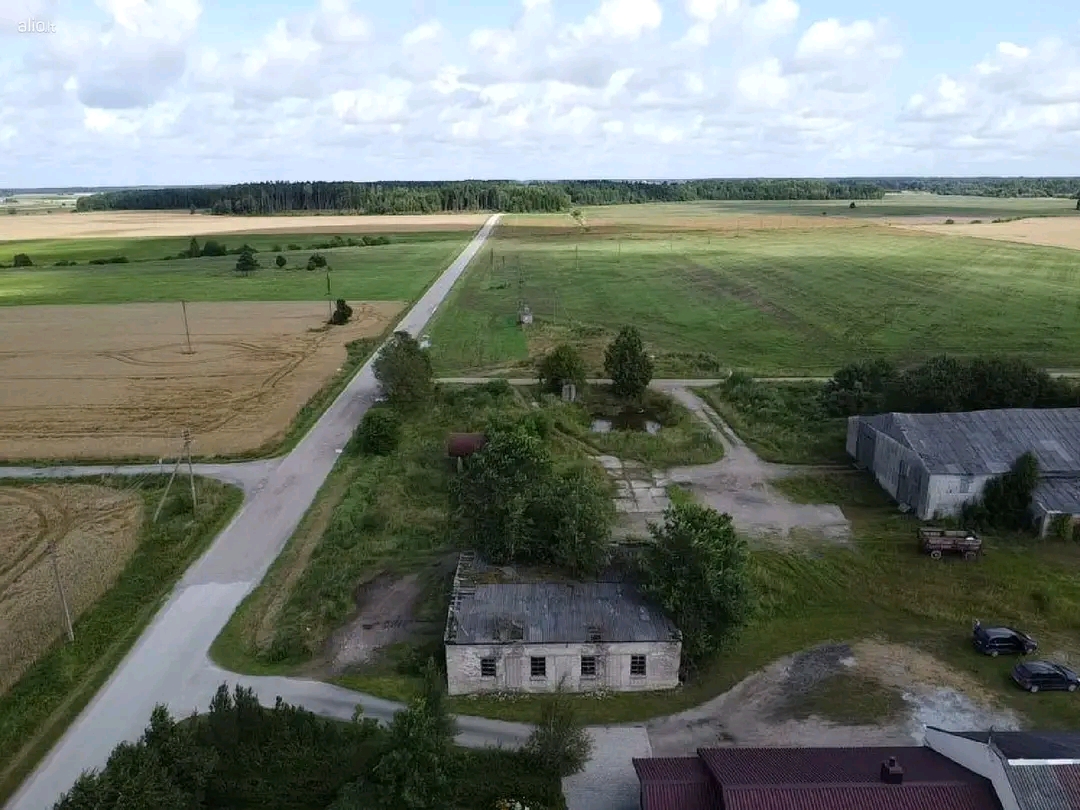 Parduodamos patalpos Kretingos raj. Darbėnų sen. Vaineikiu km. Galima išsimokėtinai.