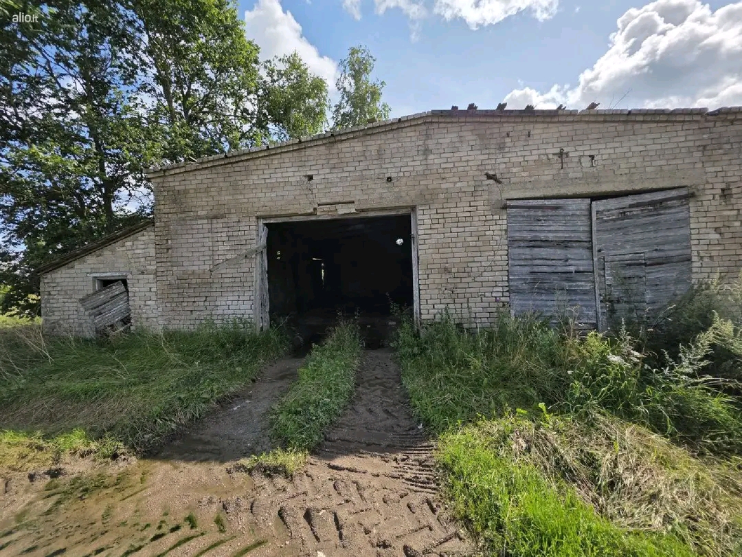 Parduodamos patalpos Kretingos raj. Darbėnų sen. Vaineikiu km. Galima išsimokėtinai.