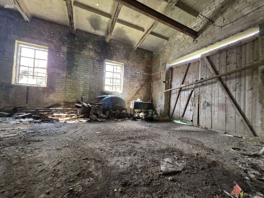 Parduodamos patalpos Kretingos raj. Darbėnų sen. Vaineikiu km. Galima išsimokėtinai.