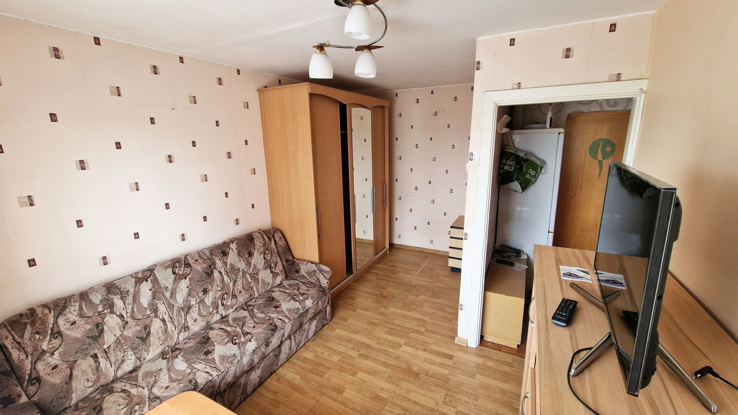 Parduodamas 1 kambario butas penktame aukšte, Panevėžyje.