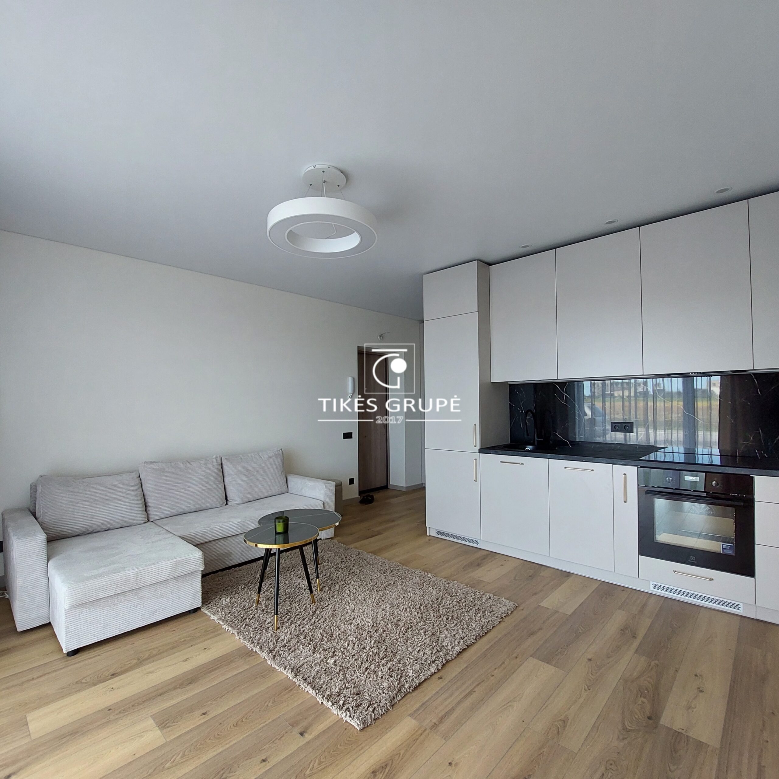 Naujos statybos name parduodamas 2 kambarių butas