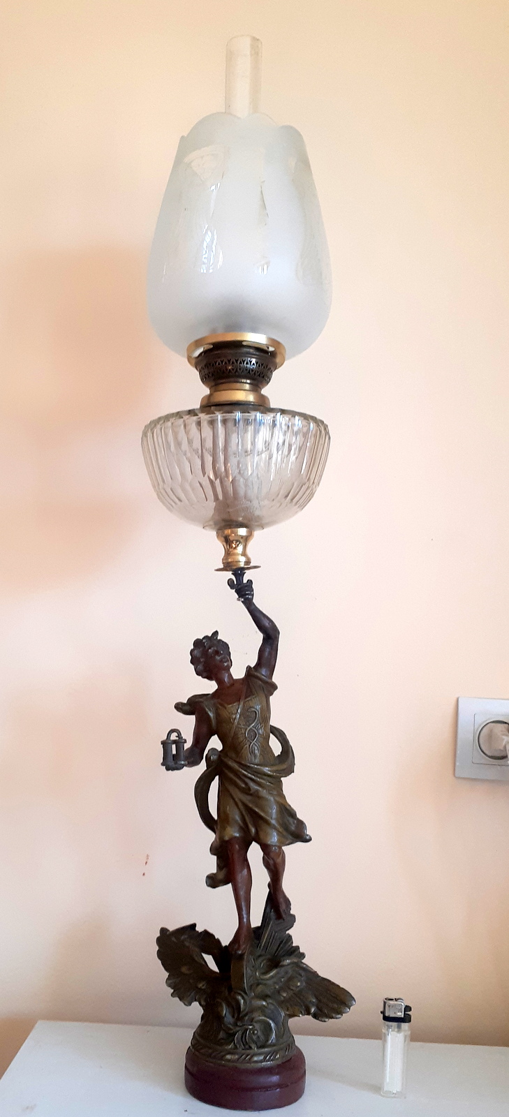 Labai prabangi Antikvar. Žibalinė Lempa, Veikianti