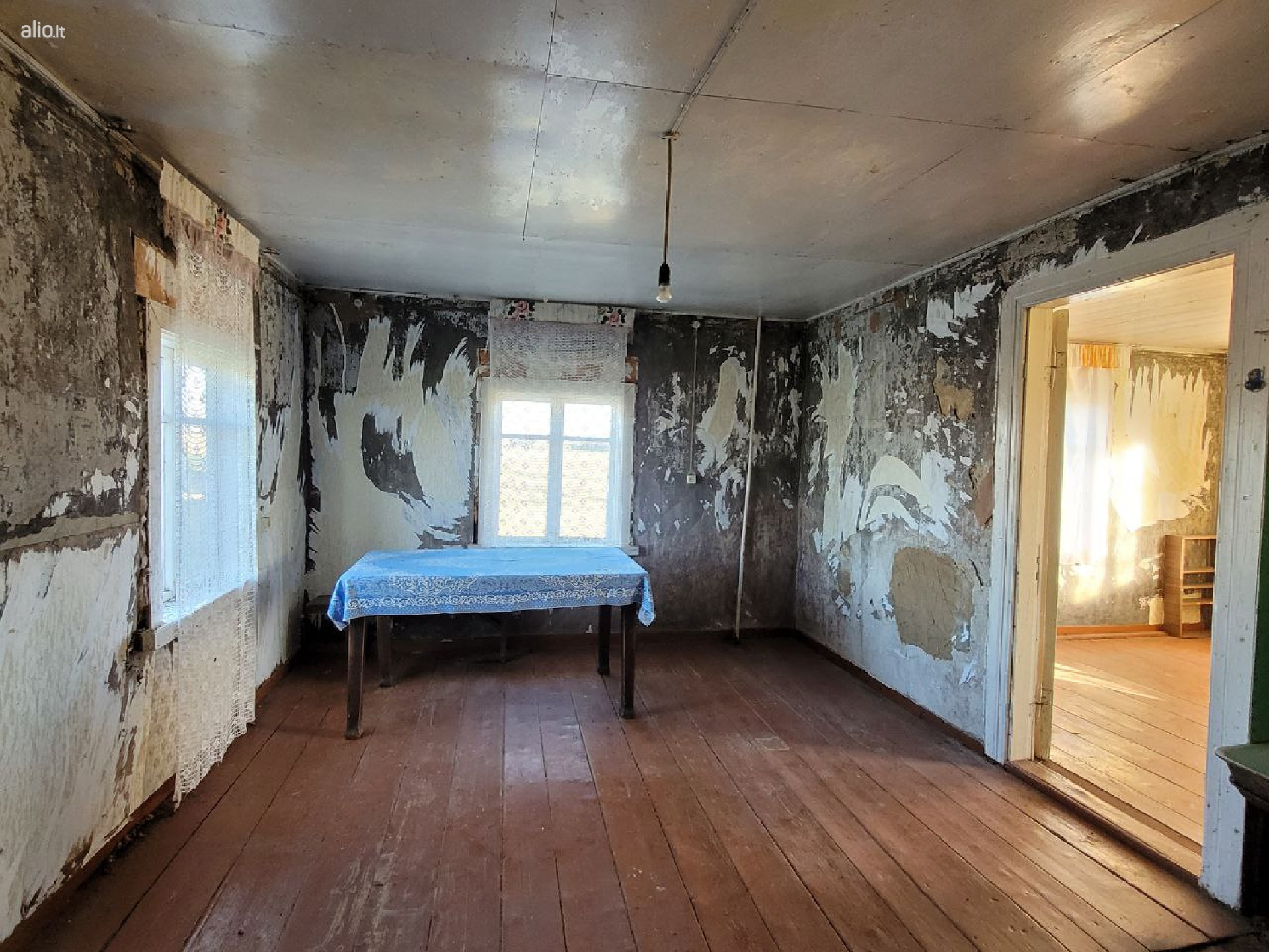 Parduodamos 2 sodybos Jurbarko r. sav., Veliuonos sen.