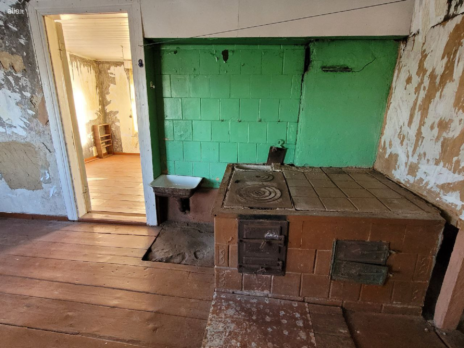 Parduodamos 2 sodybos Jurbarko r. sav., Veliuonos sen.