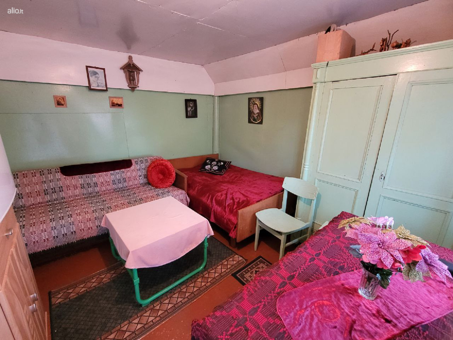 Parduodamos 2 sodybos Jurbarko r. sav., Veliuonos sen.