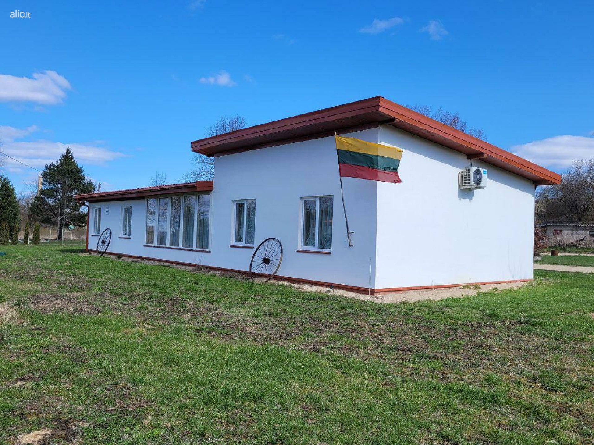 Parduodama unikali sodyba šalia Rėkyvos ež. Šiauliuose. 2022m..