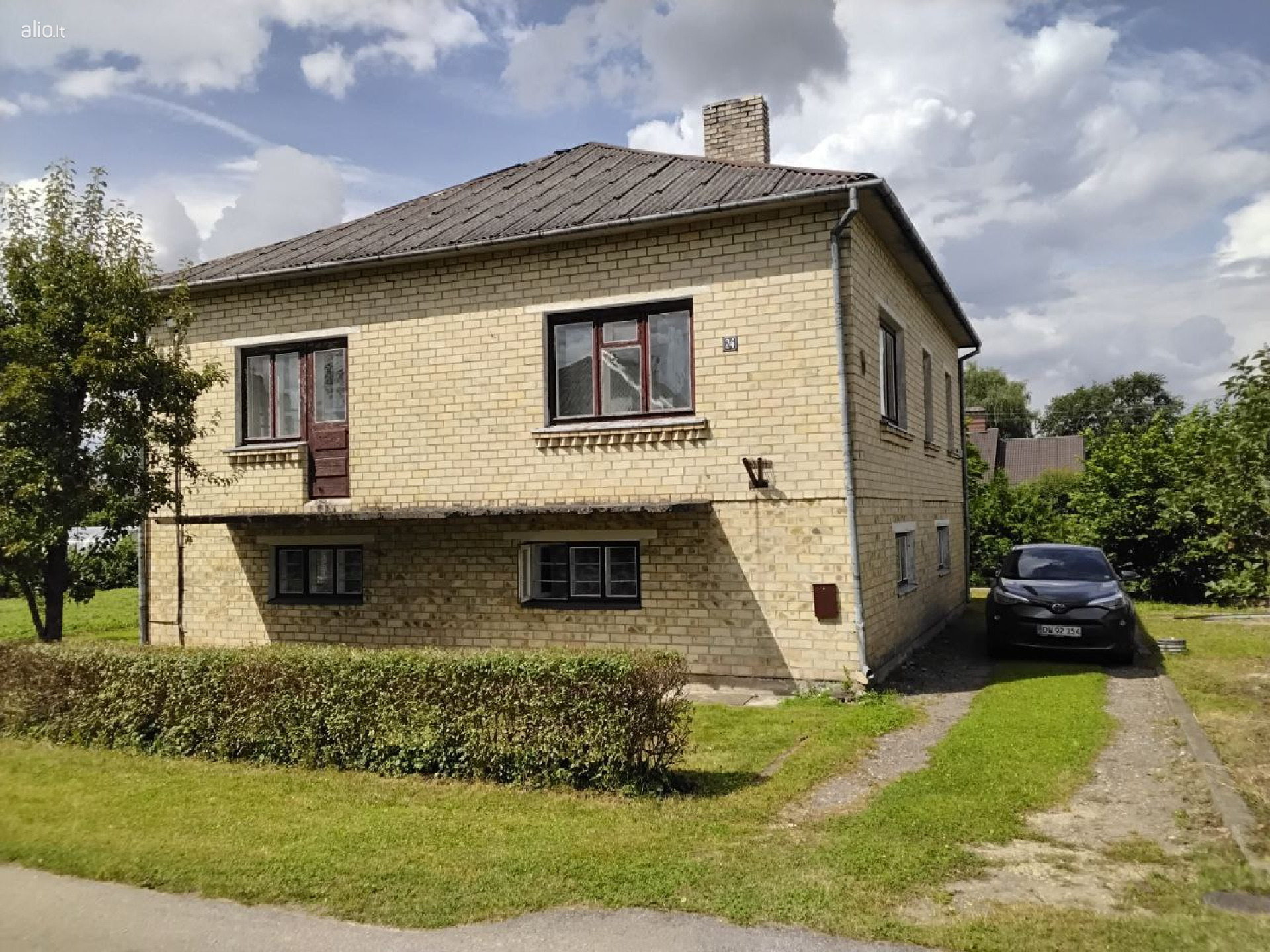 Parduodamas tvarkingas namas Joniškyje