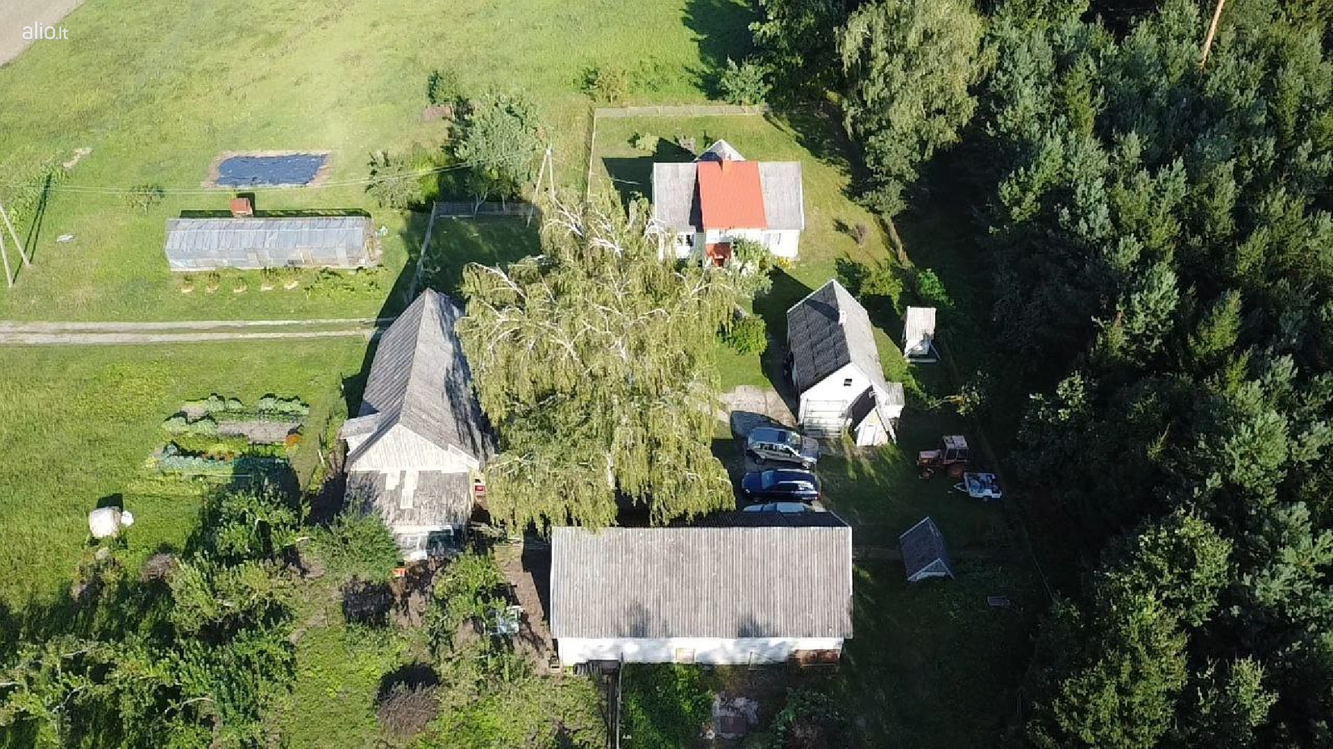 Parduodamas įrengtas namas Šakių raj. Judrių km. netoli Nemuno.