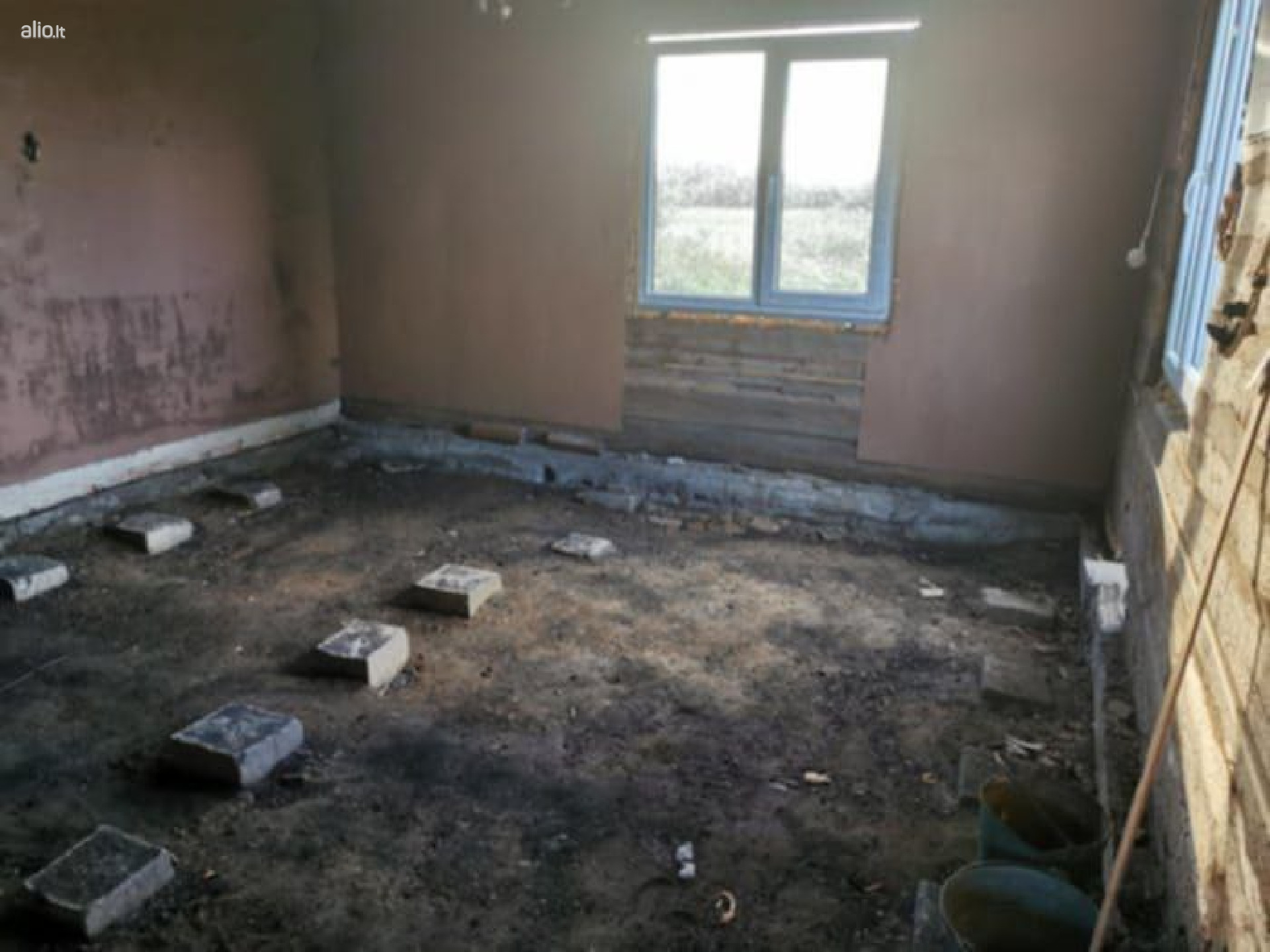 Parduodamas namas Anykščių r. UMENAI. GALIMA IŠSIMOKĖTINAI.