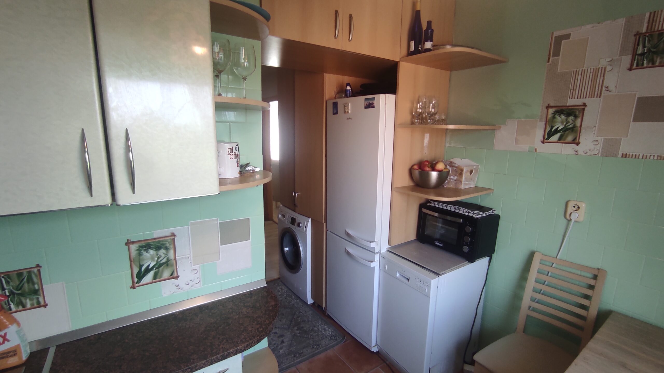 Parduodamas 4 kambarių butas