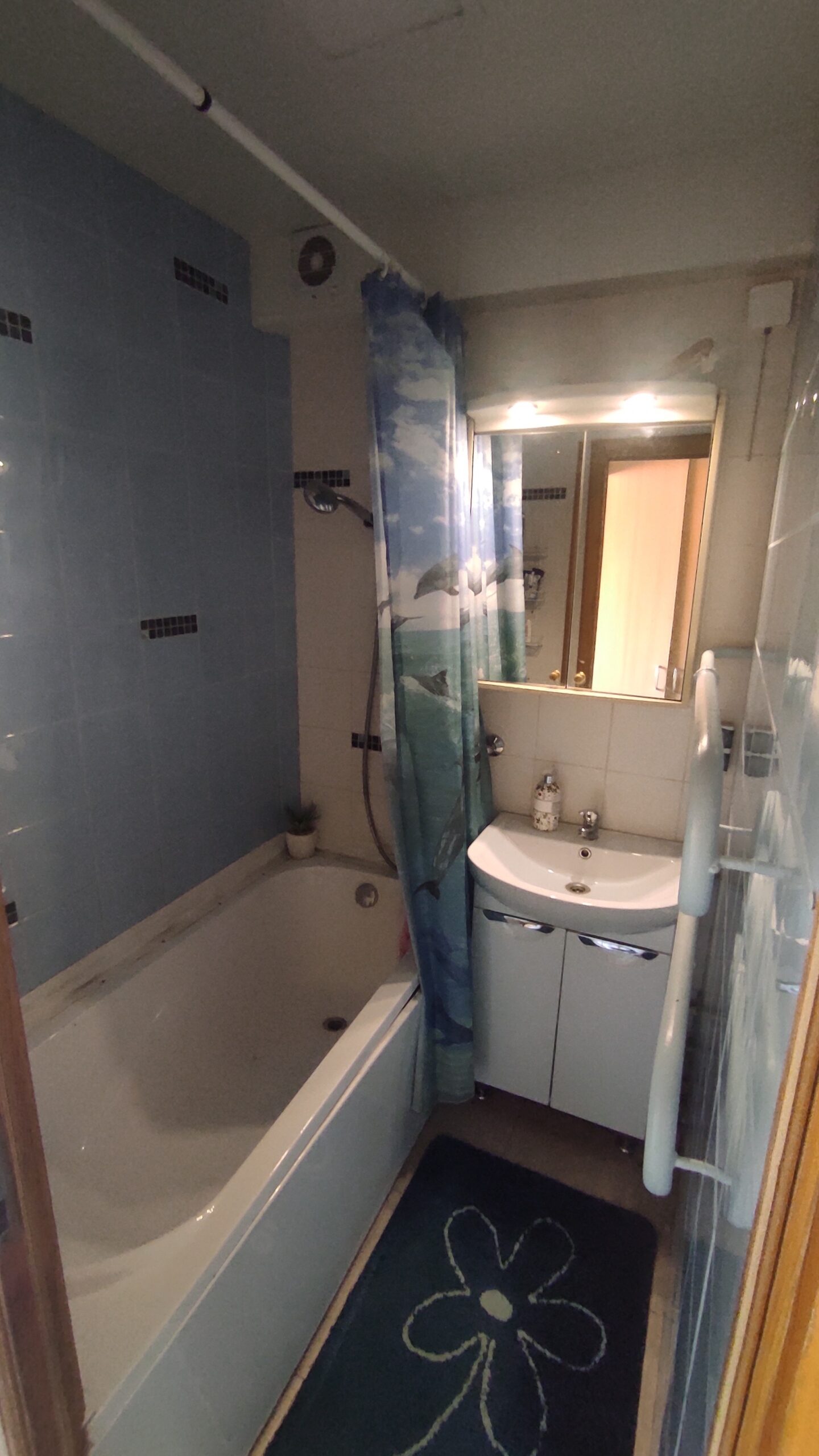 Parduodamas 4 kambarių butas