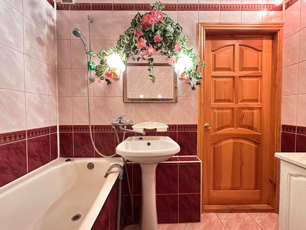 Parduodamas 2 Kambarių butas su holu, Klaipėdoje.