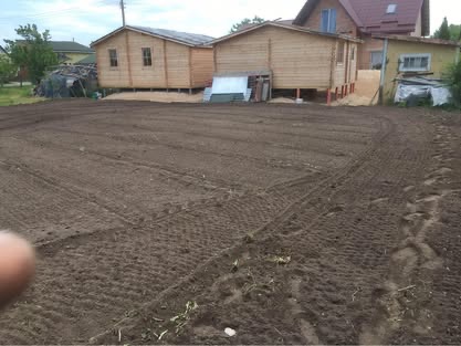 Sodas MANO VASARA, medinis namelis ir garazas