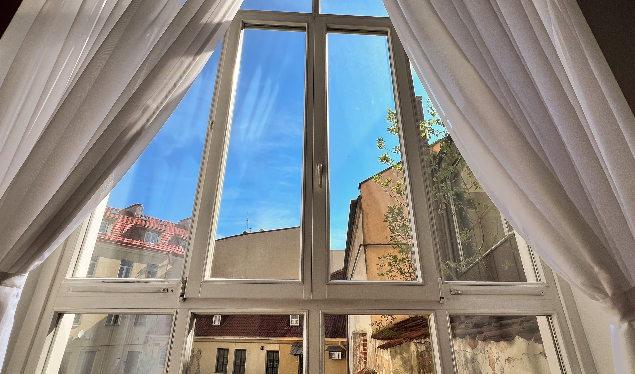 Išnuomojamas 2 kambarių butas Vilniuje, Senamiestyje, Aušros Vartų g.