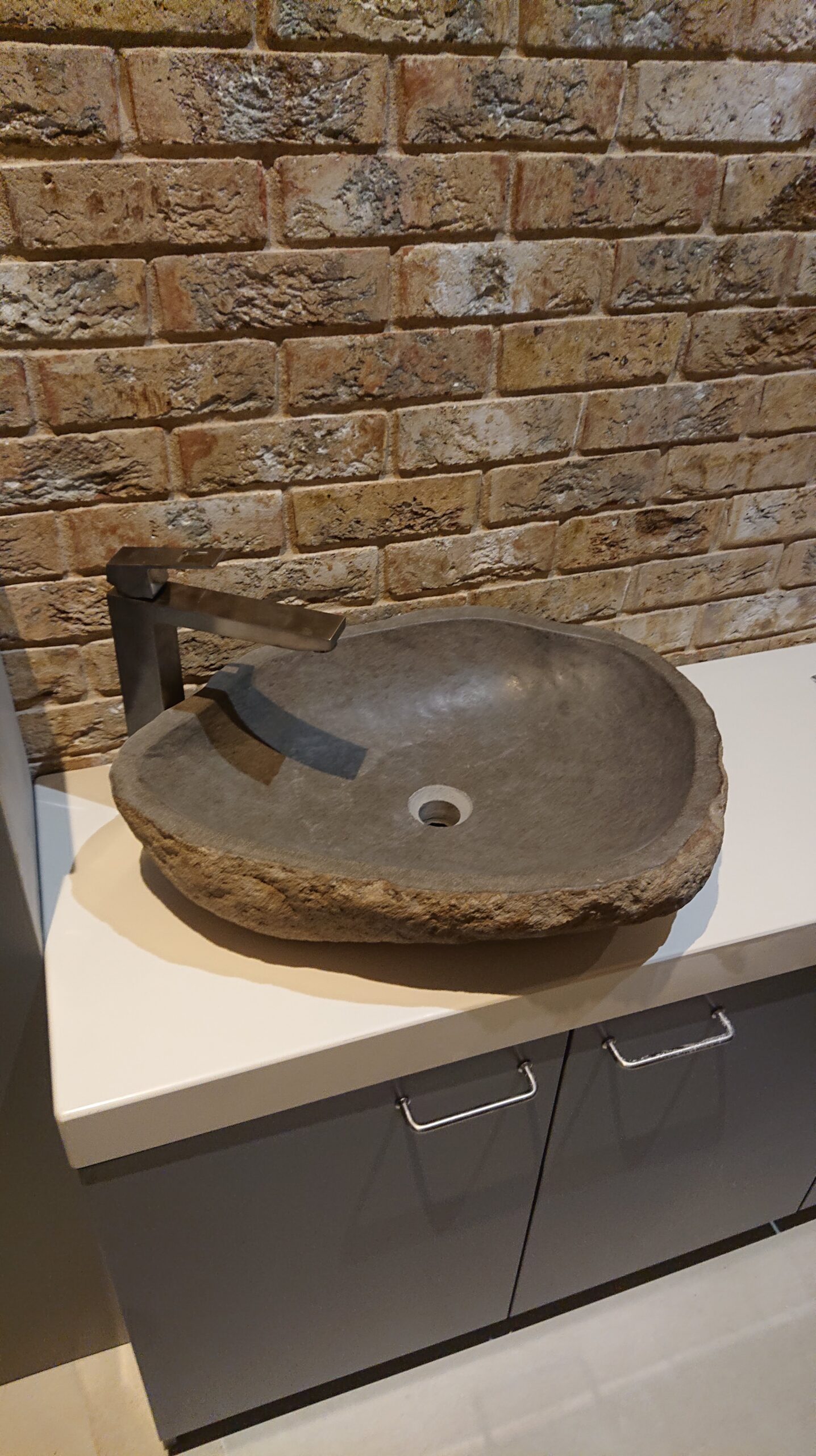 Skylių gręžimas deimantininiais grąžtais