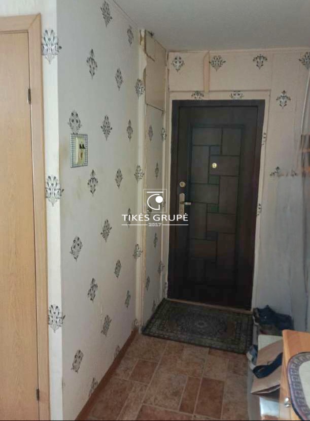 PARDUODAMAS 4 KAMBARIŲ BUTAS