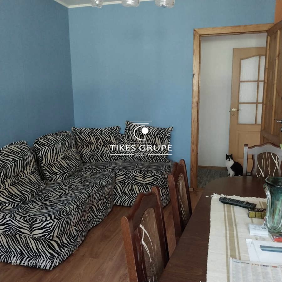 PARDUODAMAS 4 KAMBARIŲ BUTAS