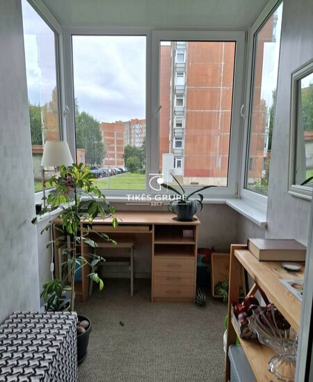 Parduodamas 1 kambario butas su holu