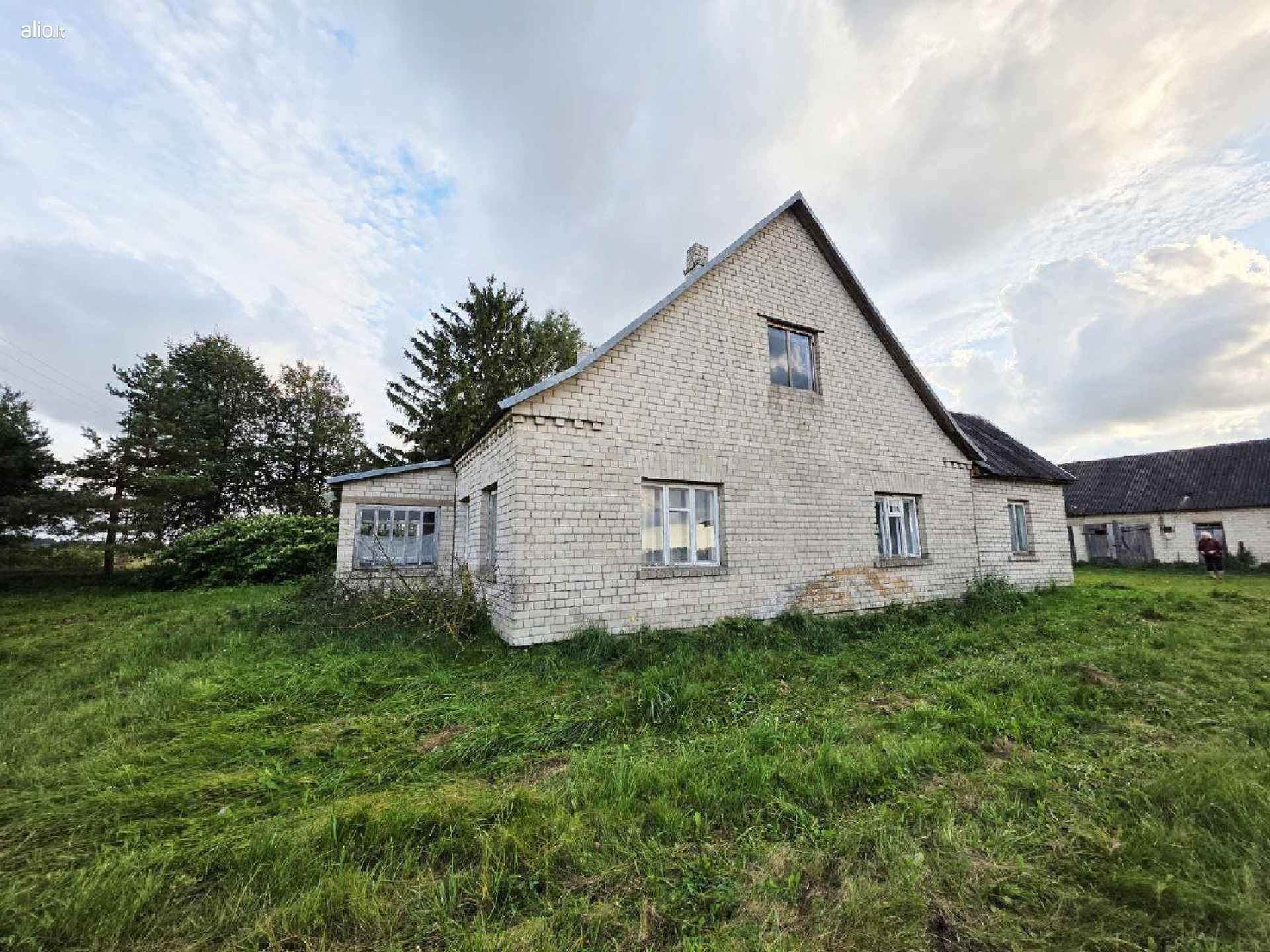 PARDUODAMA SODYBA KĖDAINIŲ R. SAV., TRUSKAVOJE