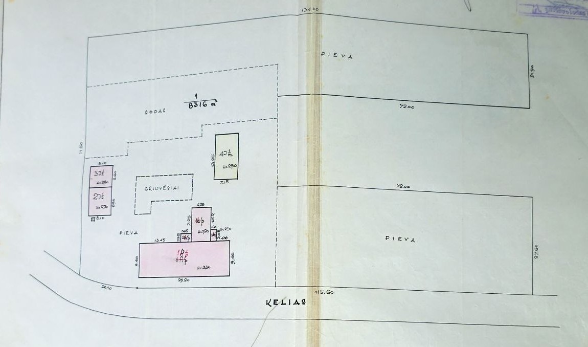 Parduodamas 38 a sklypas su pastatais Raudonpamūšyje, Pakruojo raj.