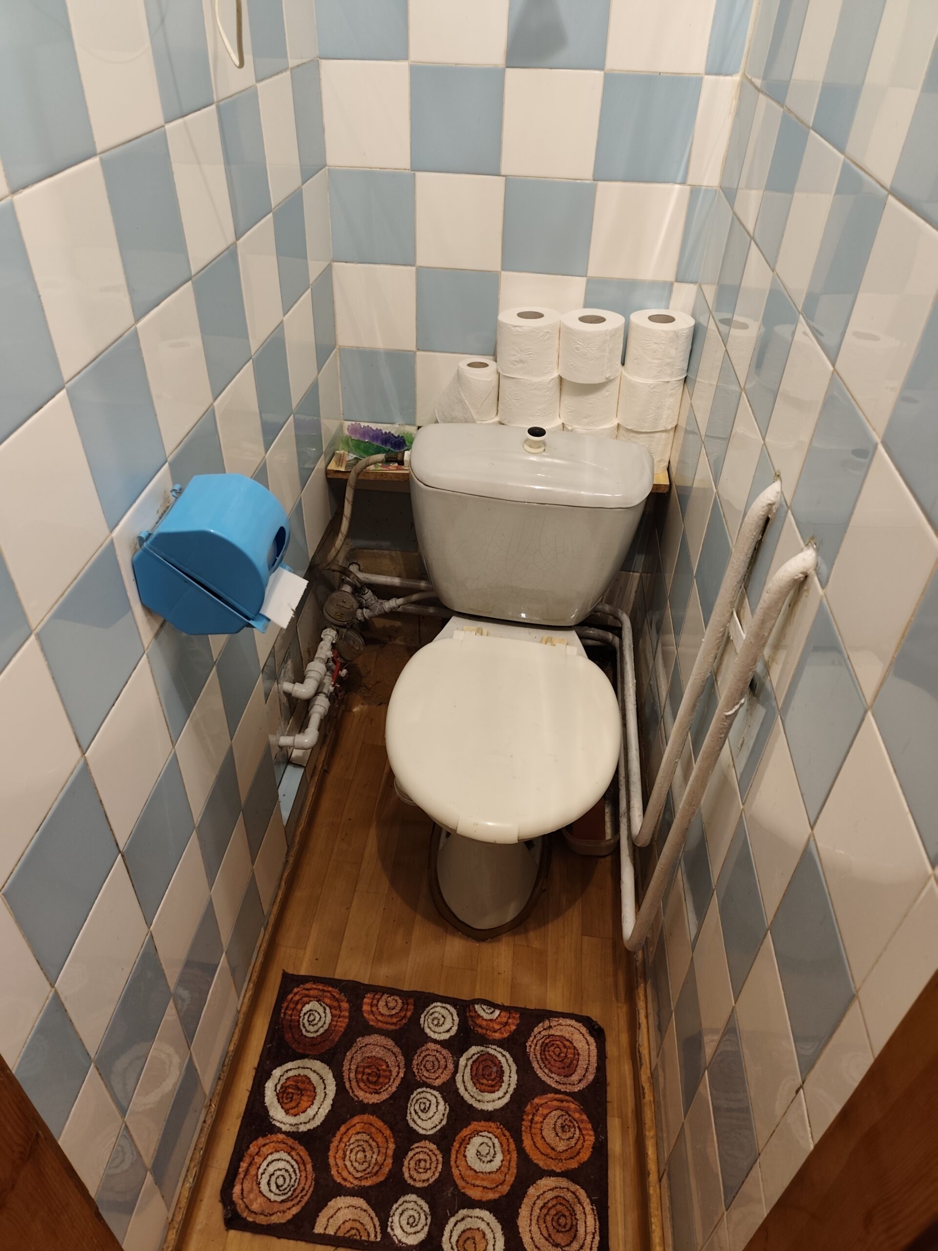 GERA KAINA. Parduodamas 2 kambarių butas