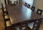 Parduodamas stalas ir 12 kėdžių.