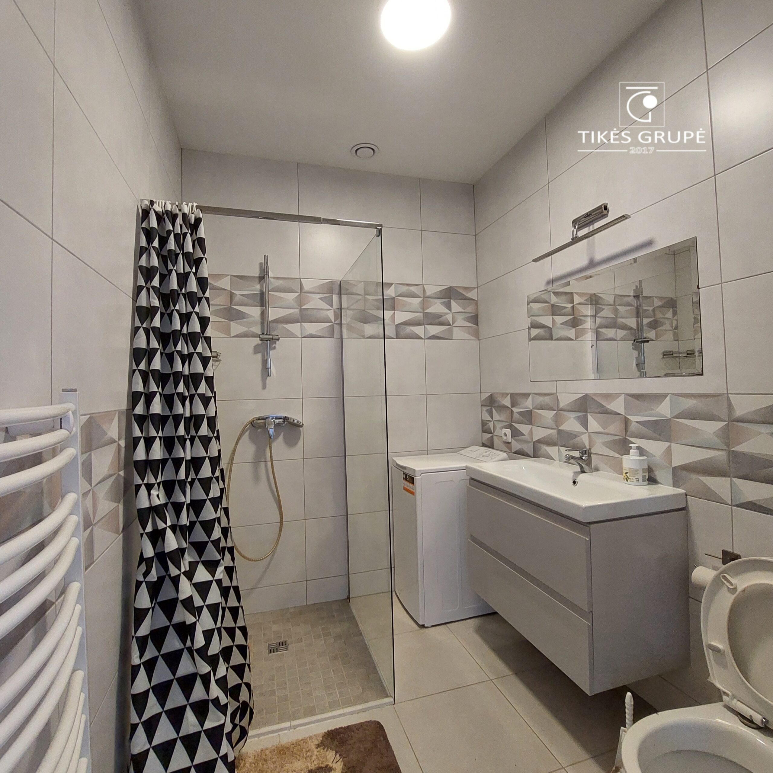 Naujos statybos name išnuomojamas 2 kambarių butas