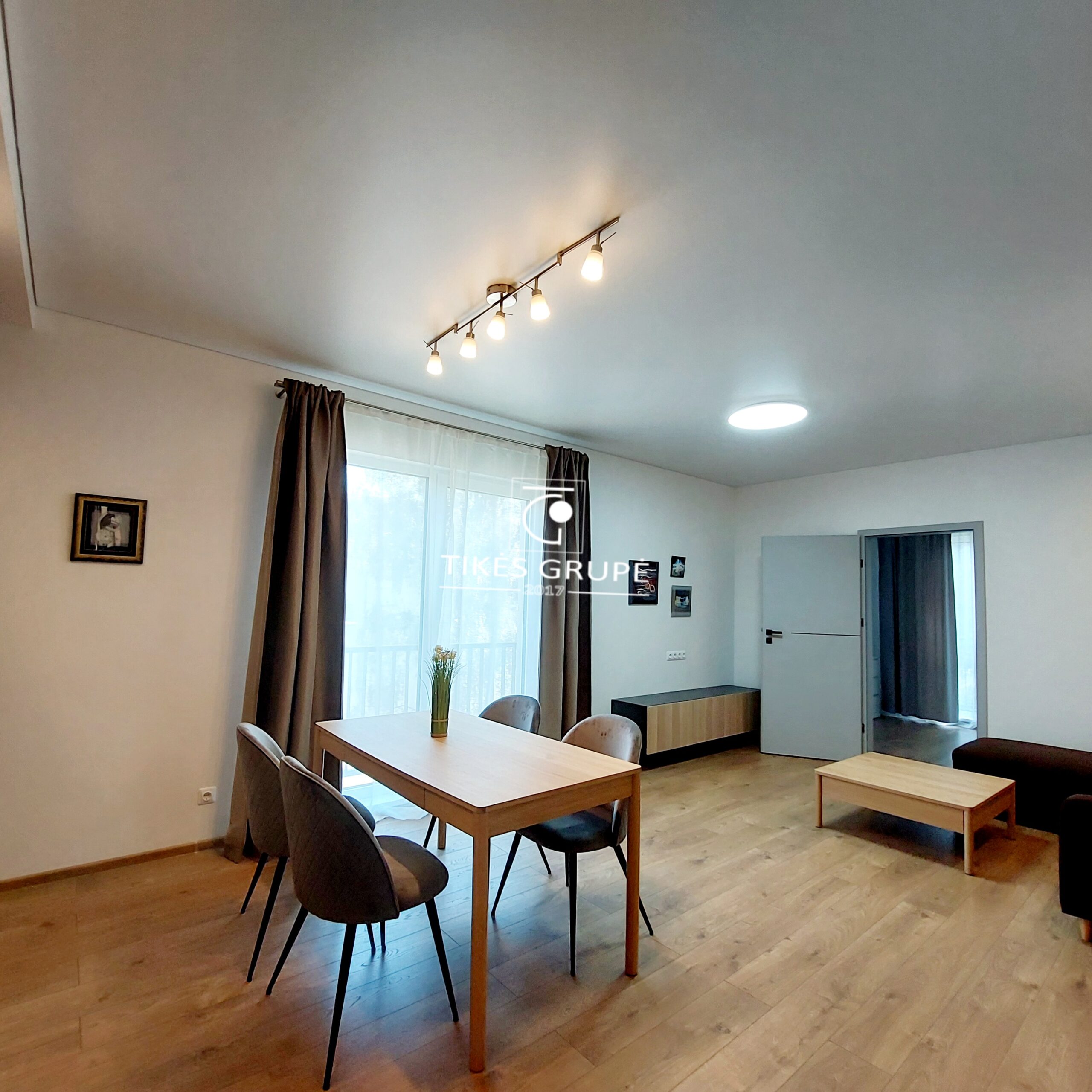 Naujos statybos name išnuomojamas 2 kambarių butas